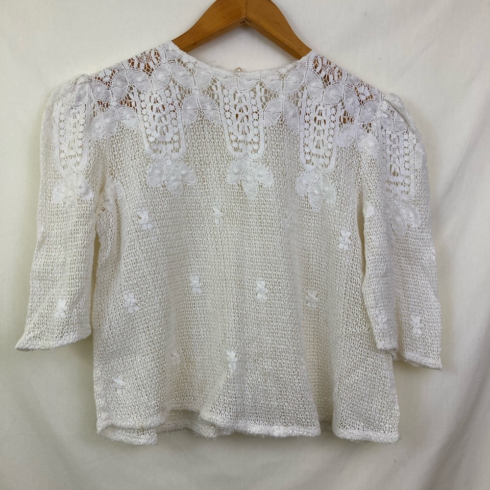 Vintage crocheted top
#vintage #crochet #70s #delicate